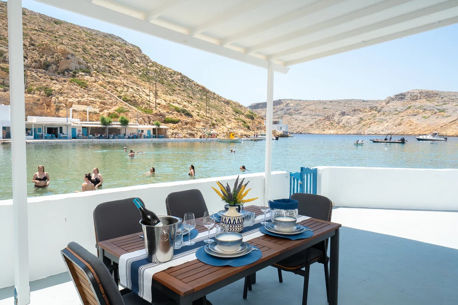 Onar Sifnos by the Sea - Outside