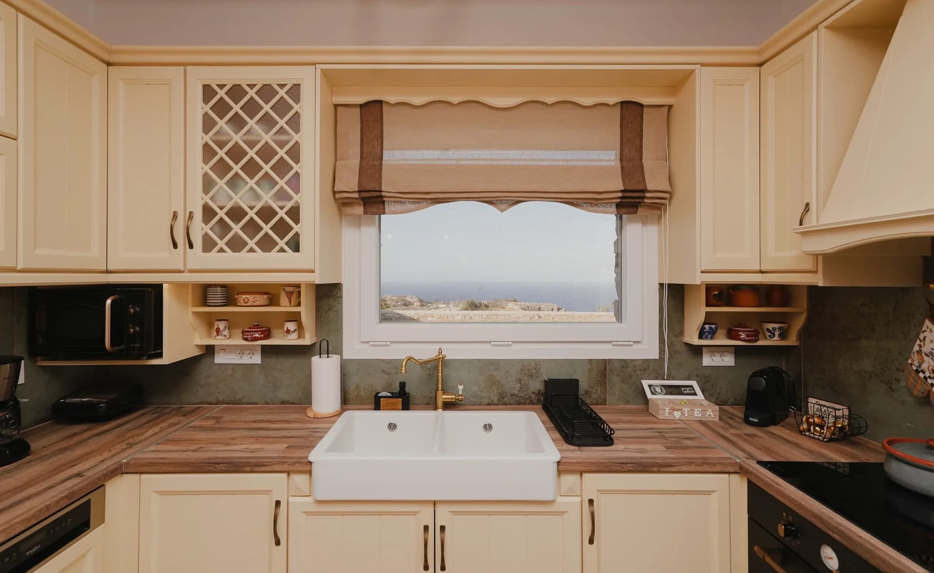 Kitchen - Onar Stone Villa