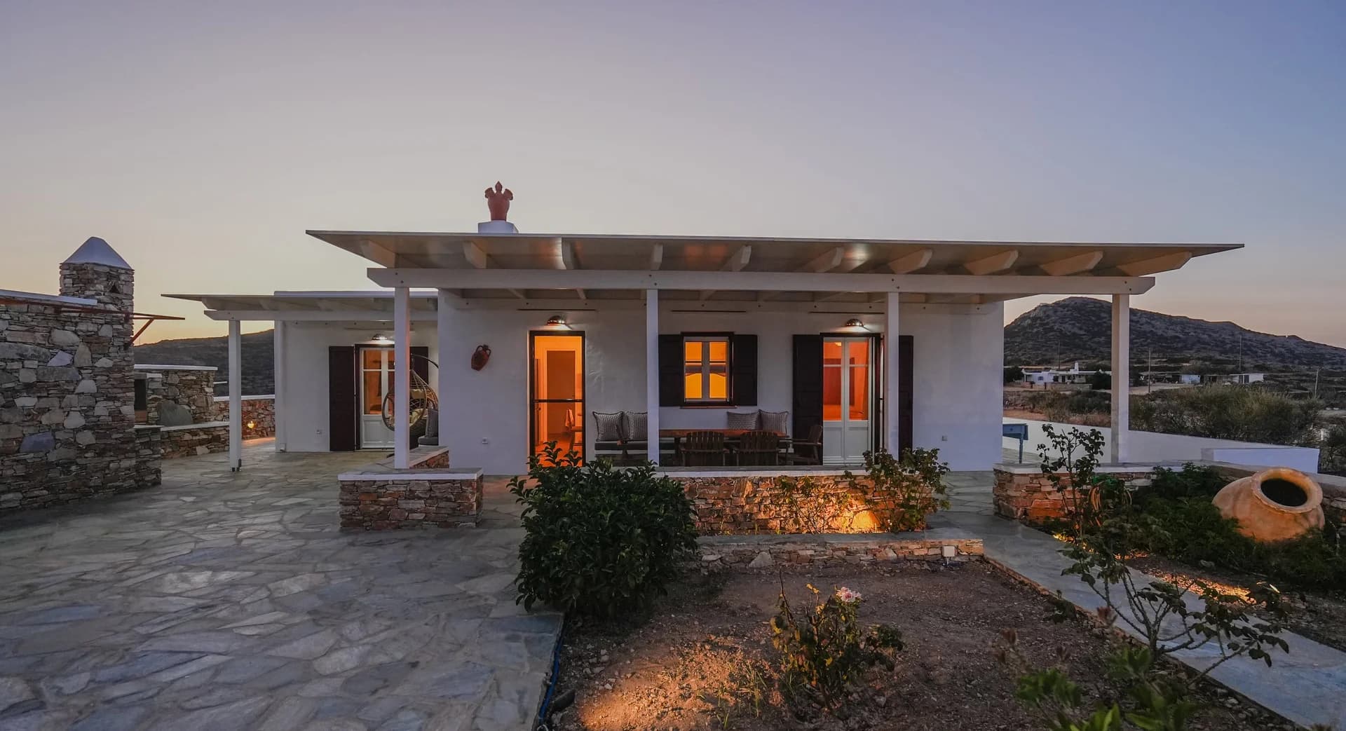 Outside - Onar Traditional Villa