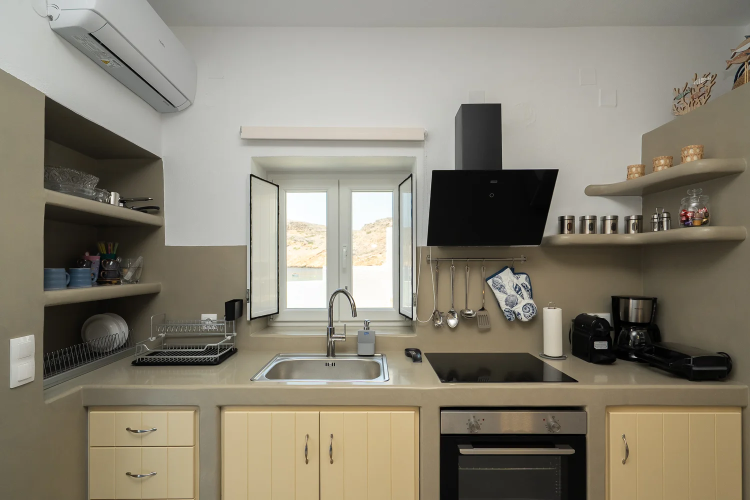 Onar Sifnos by the Sea - Living Area