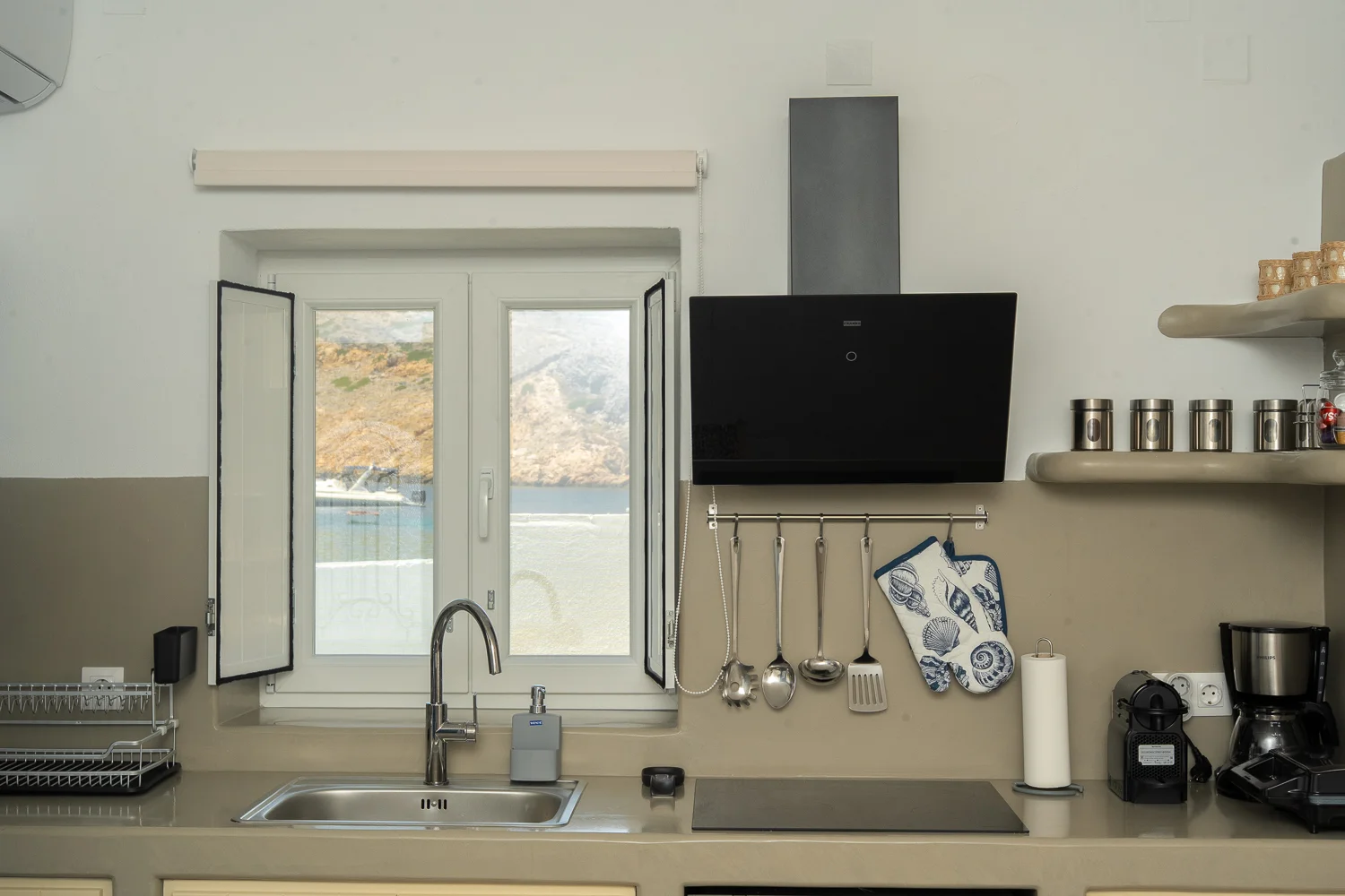 Onar Sifnos by the Sea - Living Area